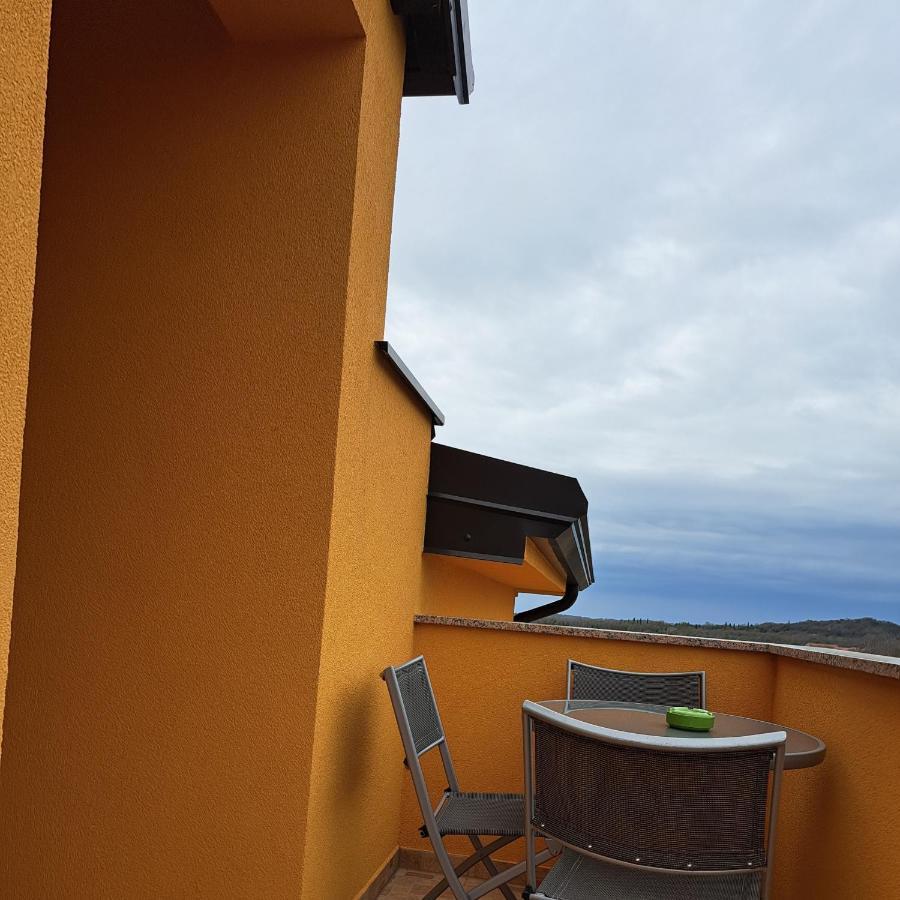 Sobe Rooms Tea Buje Exterior foto